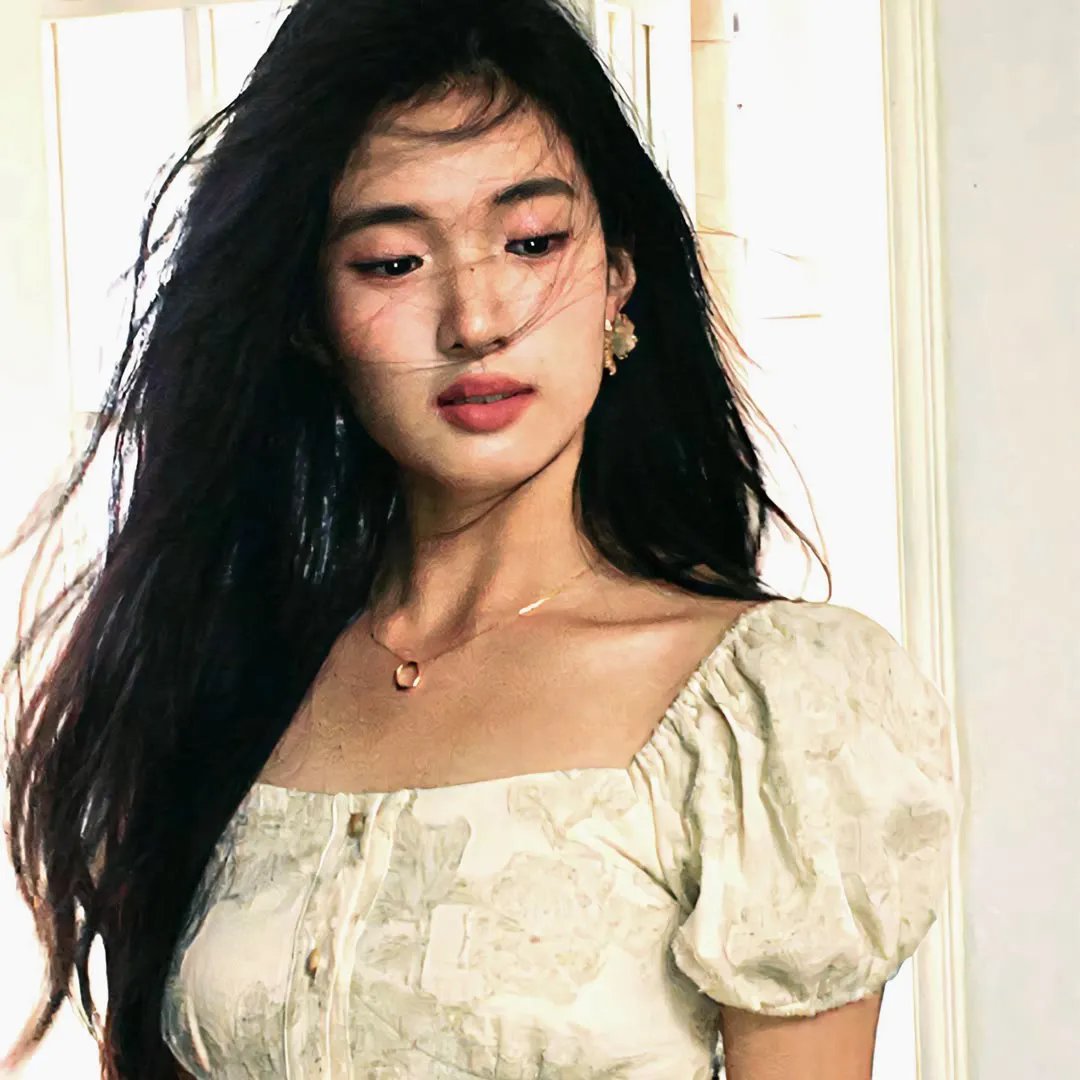 奈欧斯奥特曼海报